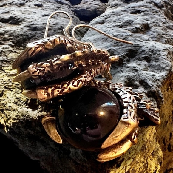 Dragon Claw Earrings DND player Gothic - Picture 8 of 15